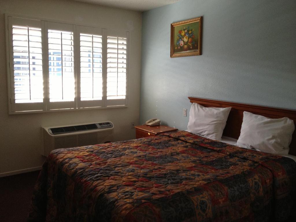 Scottish Inns Long Beach Quarto foto